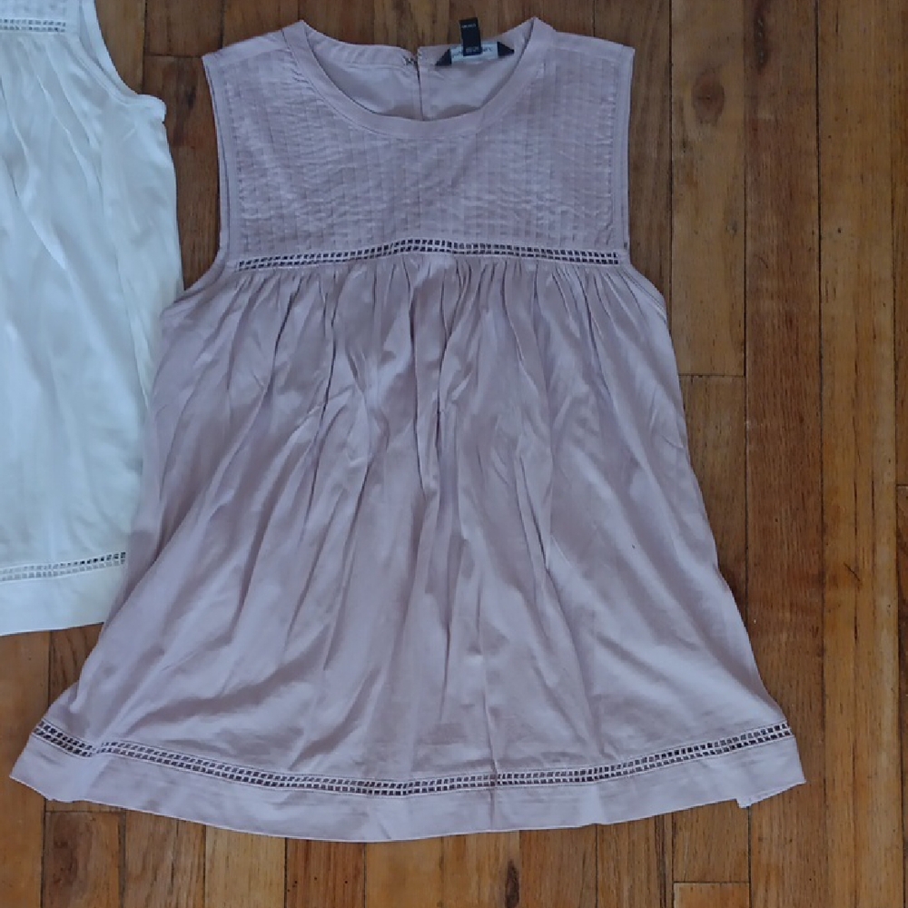 Banana Republic 1 Ivory And 1 Lavander Textured Blouse's Set Of 2 M NWT - Picture 3 of 5
